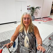 House Sitter - Happy traveller