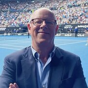 House Sitter - Andrew