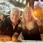 House Sitter - Debbie n Alan 