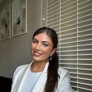 House Sitter - Young Professional