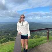 House Sitter - 30y/o female for house/pet sitting