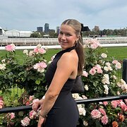 House Sitter - Loving pet & house sitter 