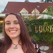 House Sitter - Savanah