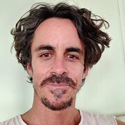 House Sitter - Male house sitter