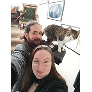 House Sitter - Chrissie+Kris: Pet loving professionals