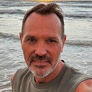 House Sitter - Craig888