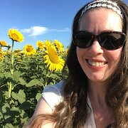 House Sitter - Christine