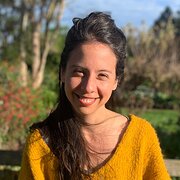 House Sitter - LOVER OF ALL THINGS!