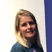 House Sitter - Considerate house/pet sitter