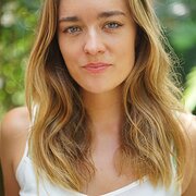 House Sitter - Experienced, loving pet sitter, works re