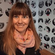 House Sitter - Nadia