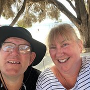 House Sitter - Winter Escape