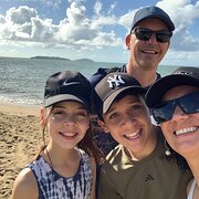 House Sitter - Nikki L