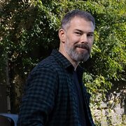 House Sitter - Magnus Irvine