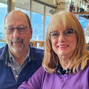 House Sitter - Glenda and Lloyd Newnham