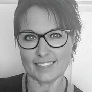 House Sitter - Looking for a Lovely home and pet to min