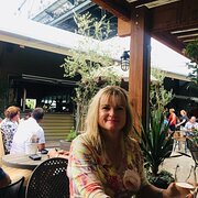 House Sitter - Shelley 