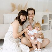 House Sitter - Reliable Home & Pet Sitting Family