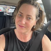 House Sitter - Mature teacher