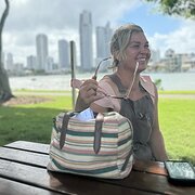 House Sitter - Holly 