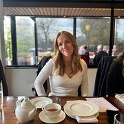 House Sitter - Renae  - Cat lover