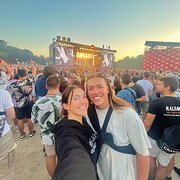 House Sitter - Brooklyn and Dylan - Young couple