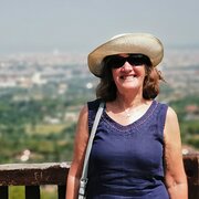 House Sitter - Caring professional couple