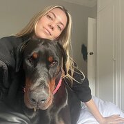 House Sitter - Ally - Caring and Reliable Housesitter