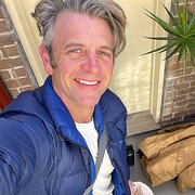 House Sitter - Lt. Dan