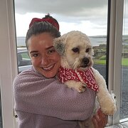 House Sitter - Tidy, Active, Pet-loving woman