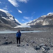 House Sitter - Annie Thorogood