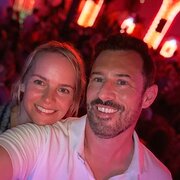 House Sitter - Simon M