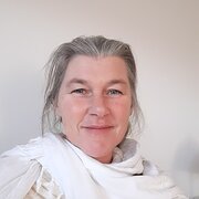 House Sitter - The Artistic Touch