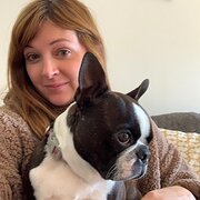 House Sitter - Local Professional and Airbnb Superhost 