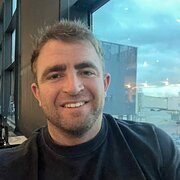 House Sitter - Lewis