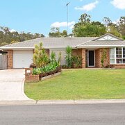 Home Owner wanting sitter in Brisbane, Queensland