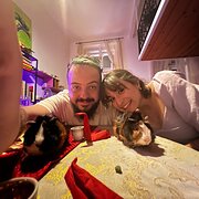 House Sitter - Zoomies, Belly Rubs & Sneaky Snacks