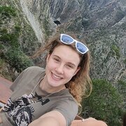 House Sitter - Felicity