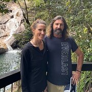 House Sitter - Caroline & Darren