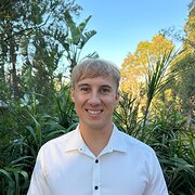 House Sitter - Jsmie longmuir 