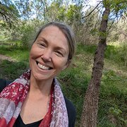 House Sitter - Part time teacher animal lover