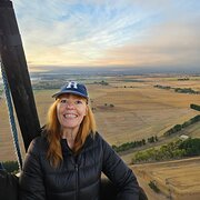 House Sitter - Robyn N