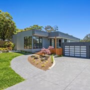 Home Owner wanting sitter in , Victoria