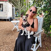 House Sitter - Your fur baby's new best friend!