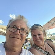 House Sitter - Loving life and all it brings.