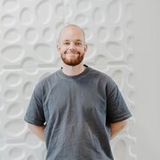 House Sitter - Local house/pet sitter 