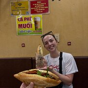 House Sitter - Trustworthy friend for your furry baby!