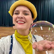 House Sitter - Carissa - Gold Coast House Sitter 