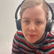 House Sitter - Cat lady seeking mid-Jan Melb housesit