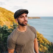 House Sitter - Jared